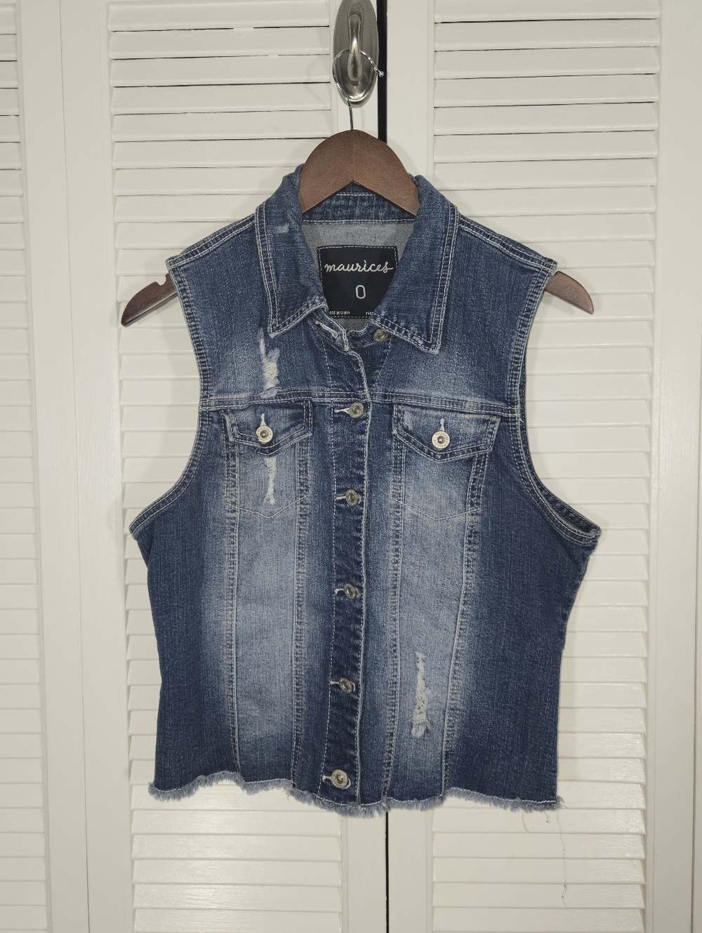 Maurices Distressed Denim Raw Hem Collared Strategic Ripping Vest Sz 0